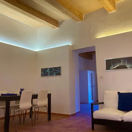 - Centro Storico - Strada Sospiro Lejlighed *